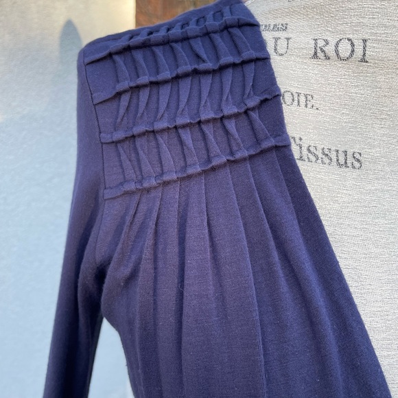 2 dresses Dark blue violet & Green short dresses with long sleeves size M - Picture 6 of 10